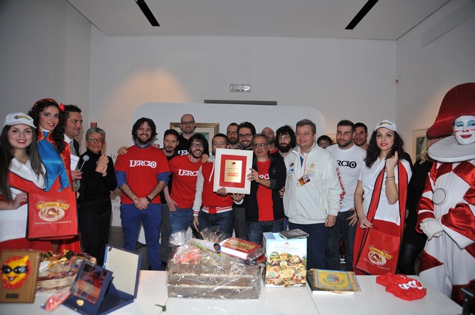 Ingrandisci la foto