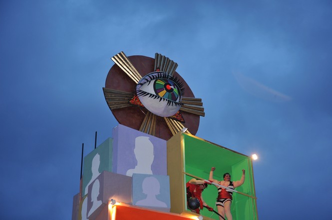 Ingrandisci la foto