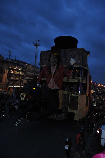 Ingrandisci la foto