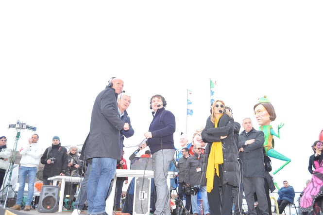 Ingrandisci la foto