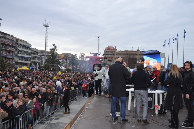 Ingrandisci la foto