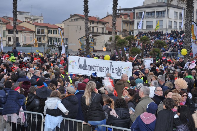 Ingrandisci la foto