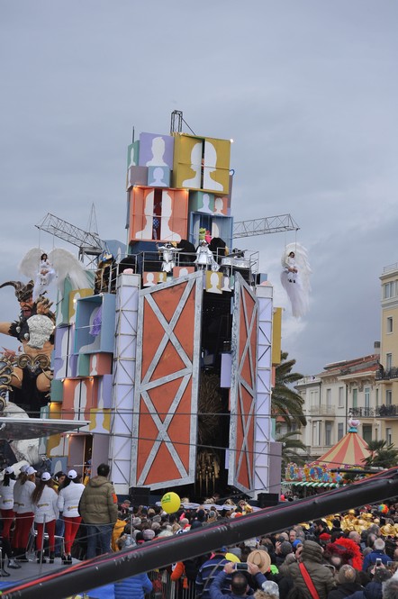 Ingrandisci la foto