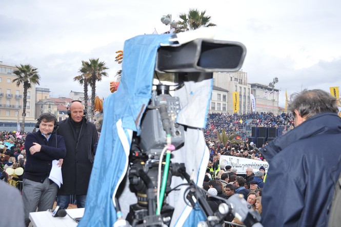 Ingrandisci la foto