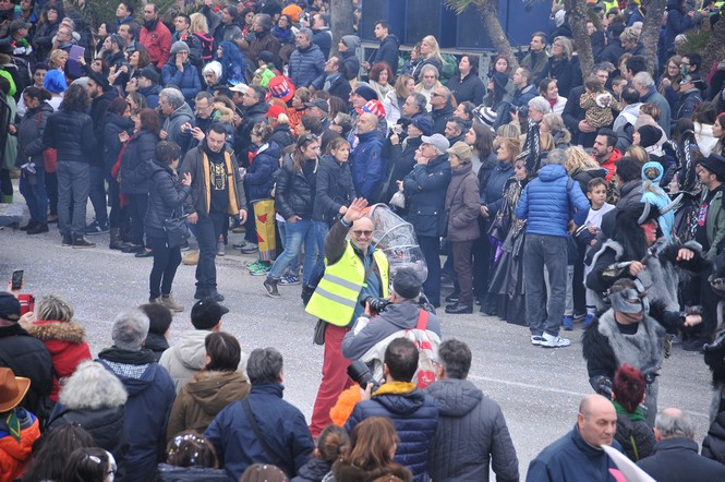 Ingrandisci la foto