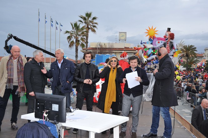 Ingrandisci la foto