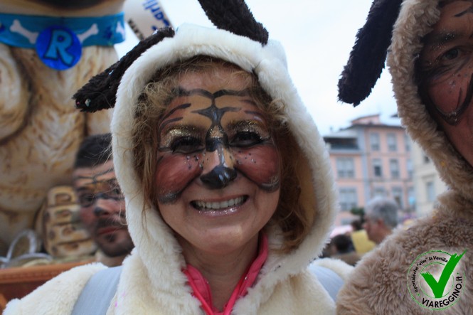Ingrandisci la foto
