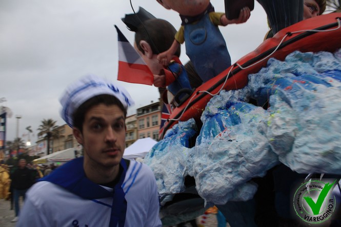 Ingrandisci la foto