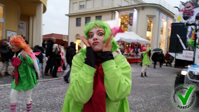 Ingrandisci la foto