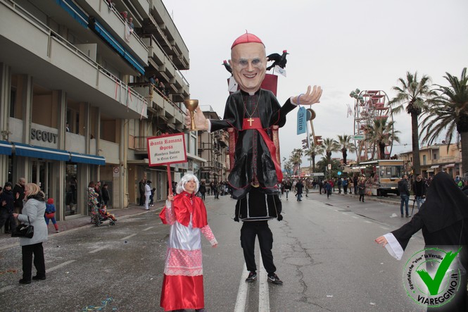 Ingrandisci la foto
