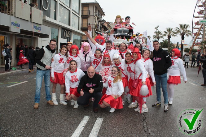 Ingrandisci la foto