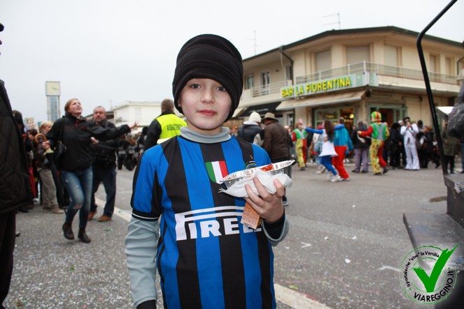 Ingrandisci la foto
