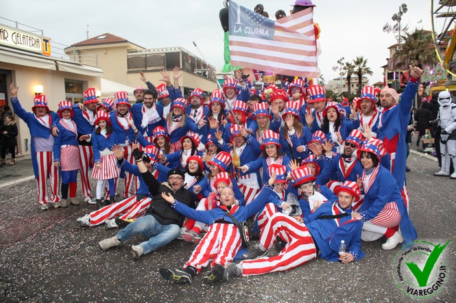 Ingrandisci la foto