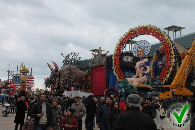 Ingrandisci la foto