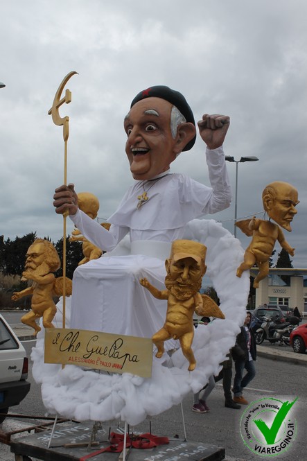 Ingrandisci la foto