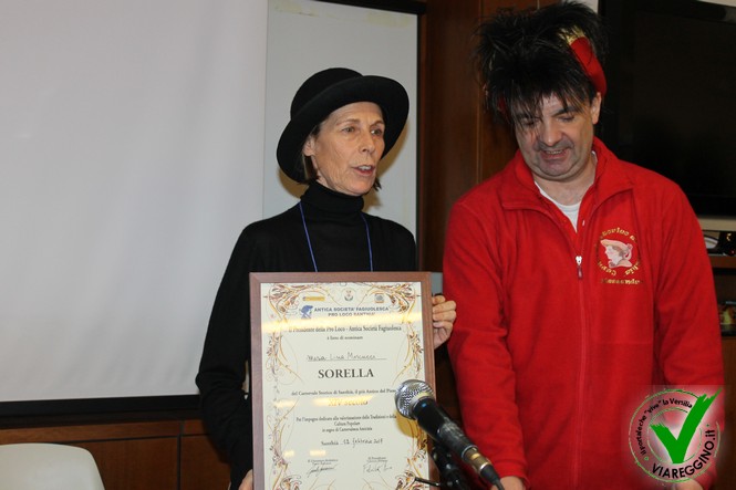 Ingrandisci la foto