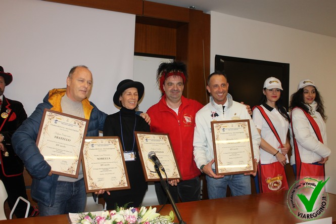 Ingrandisci la foto