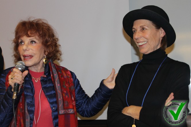 Ingrandisci la foto