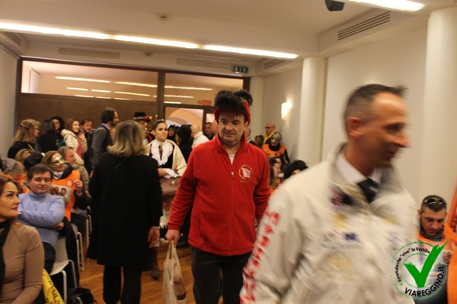 Ingrandisci la foto