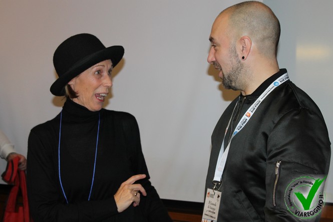 Ingrandisci la foto