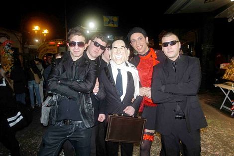 Ingrandisci la foto