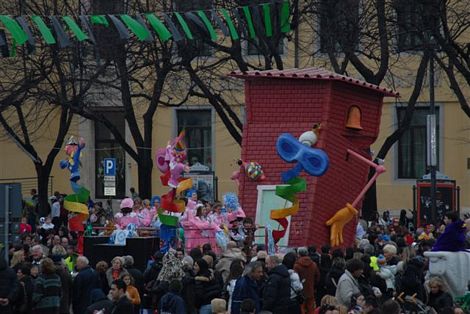 Ingrandisci la foto