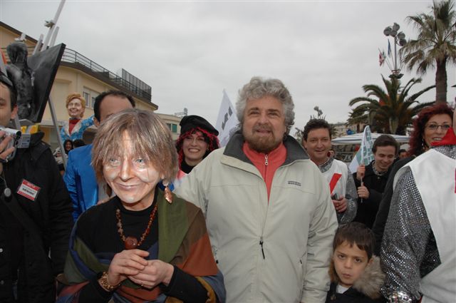 Ingrandisci la foto