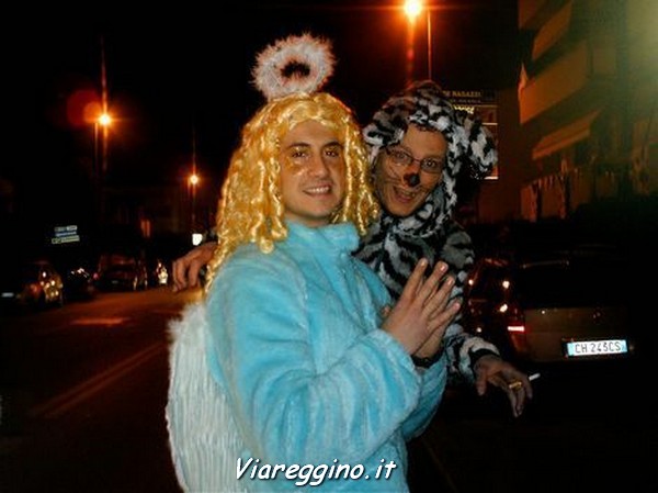 Ingrandisci la foto