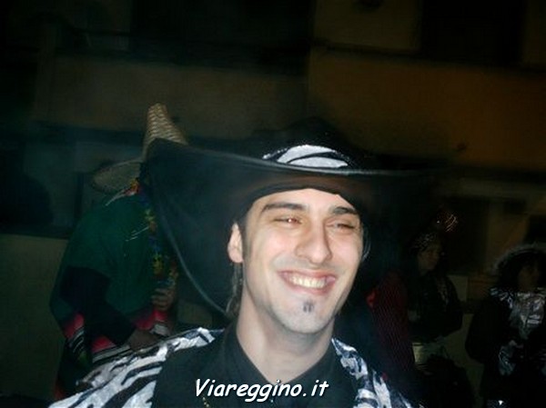 Ingrandisci la foto
