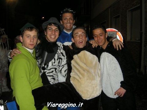 Ingrandisci la foto