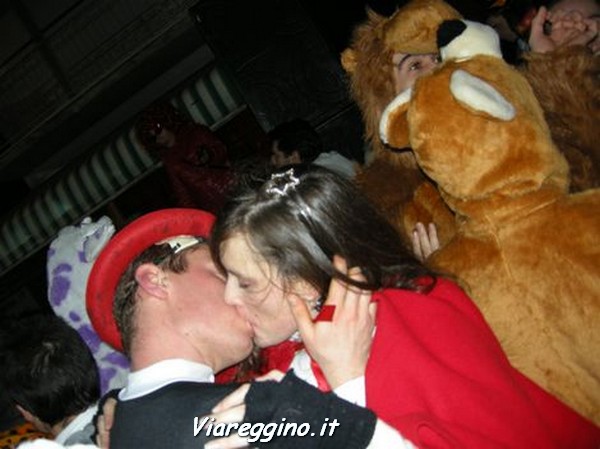 Ingrandisci la foto