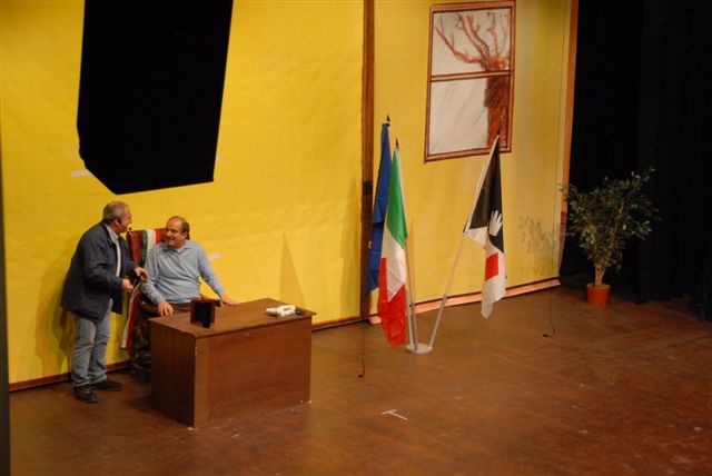 Ingrandisci la foto