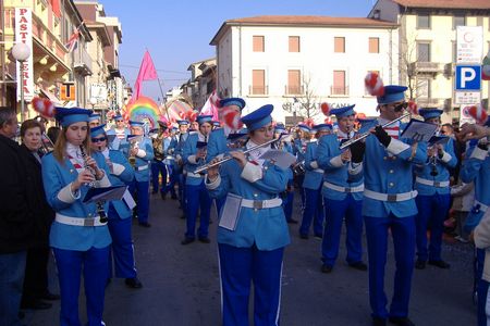 Ingrandisci la foto