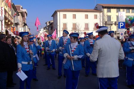 Ingrandisci la foto