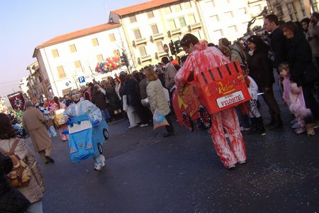 Ingrandisci la foto