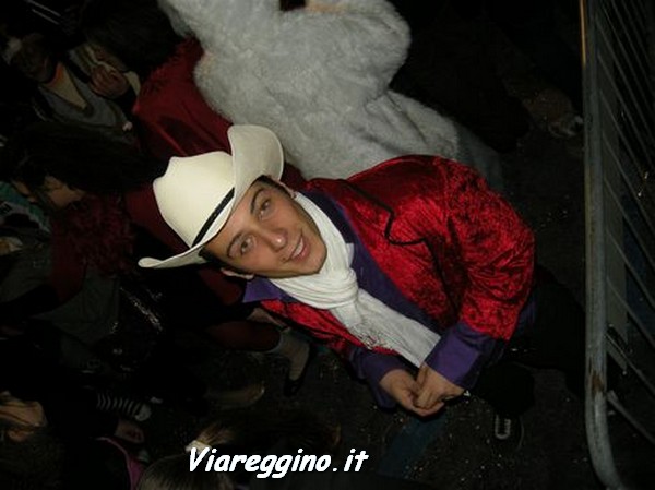 Ingrandisci la foto